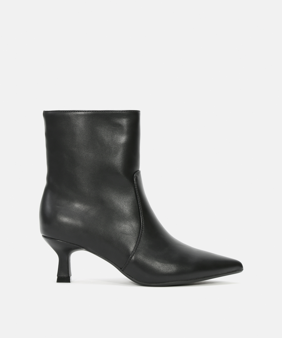 Botins salto kitten image number null